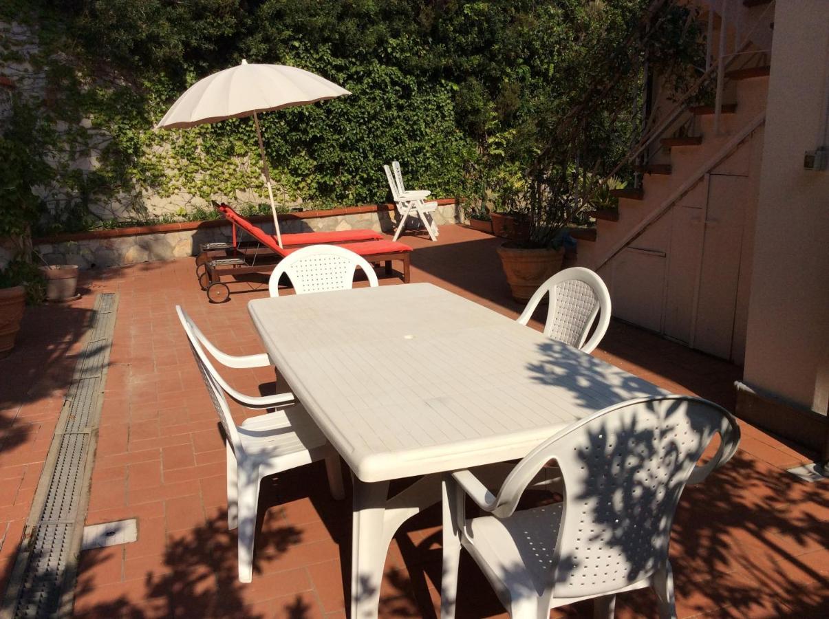 Villa Tra Mare E Bosco Nella Splendida Quercianella Extérieur photo