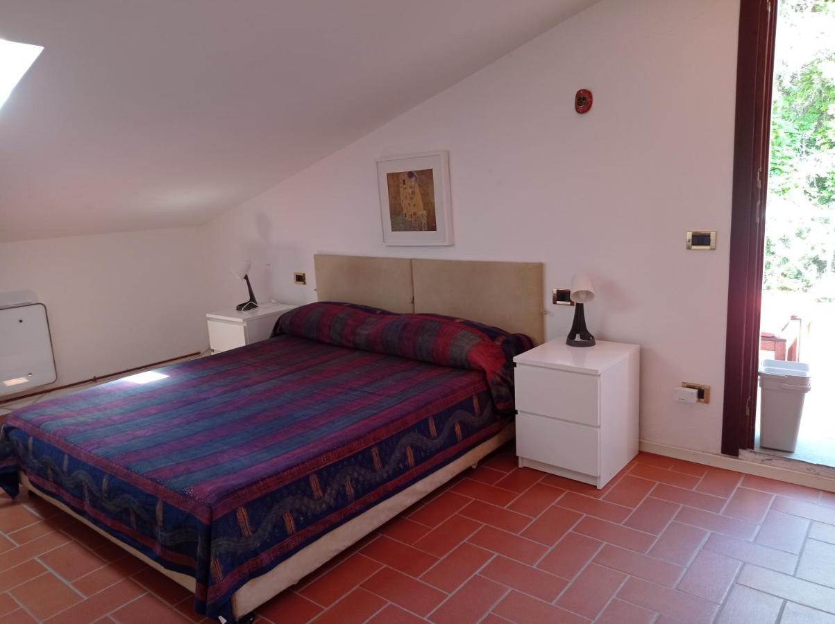 Villa Tra Mare E Bosco Nella Splendida Quercianella Extérieur photo