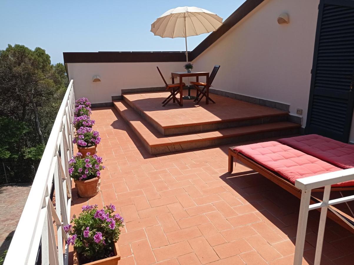 Villa Tra Mare E Bosco Nella Splendida Quercianella Extérieur photo